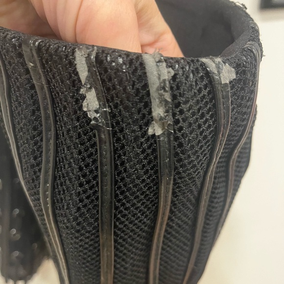 Stretch leather and black tulle mini skirt - Picture 3 of 4